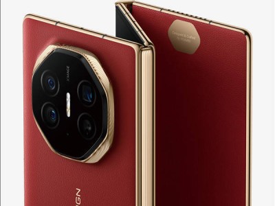 华为Mate XT三折叠新机9月来袭，现款热销40万，三星能否一战？