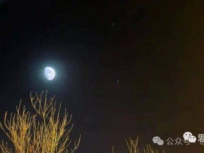白月亮：清澈、圣洁、明亮之美的天空使者