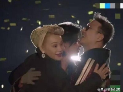 汪峰宁静牵手庆生引热议，情感走向成谜，章子怡粉丝反应各异