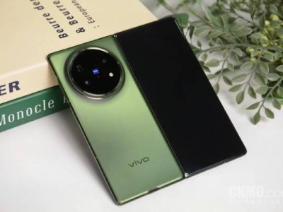 vivo X Fold5轻体验：折叠屏新标杆，比iPhone更轻盈的全能伙伴