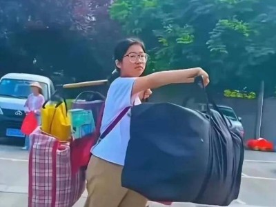 扁担女孩高考成绩背后的故事，网络舆论该何去何从？
