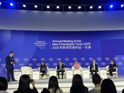 中国光伏引领全球能源转型，贡献力量不可忽视！