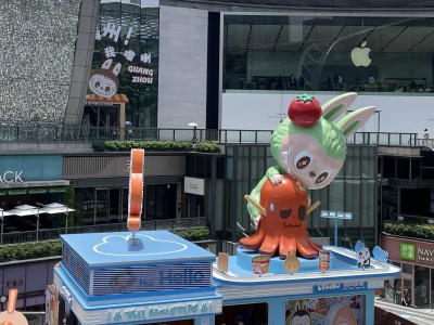 广州购物中心新宠：二次元经济引领零售业扩张，LABUBU成热门IP