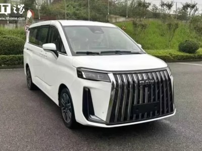 消息称北汽制造锐胜M8中大型MPV将于今年10月上市