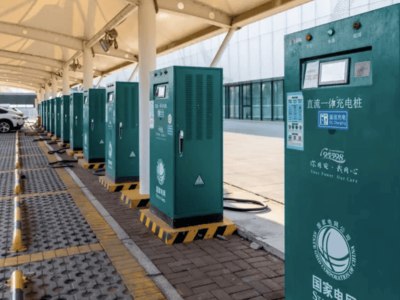 2025下半年新能源车圈挑战：质量、保险、智能故障、保值率与维修成本难题待解