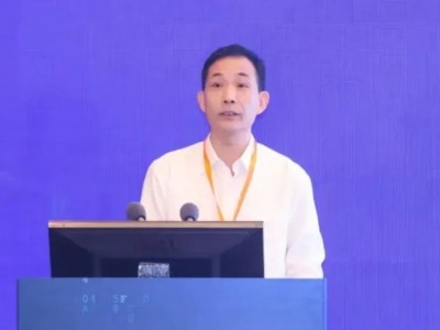 受贿数额特别巨大，中国联通原副总经理曹兴信被提起公诉