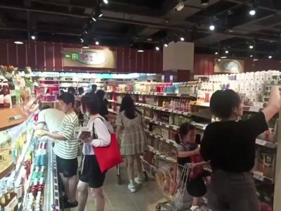 胖东来半年破百亿，它的消费哲学给各地带来了哪些启示？