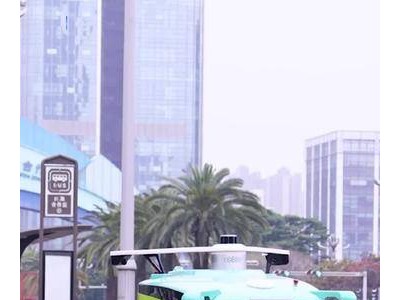 低速无人驾驶机器人：场景应用引领智能新风尚