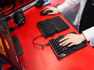 ROG电竞盛宴：BW2025新品外设震撼发布，重塑极致游戏体验