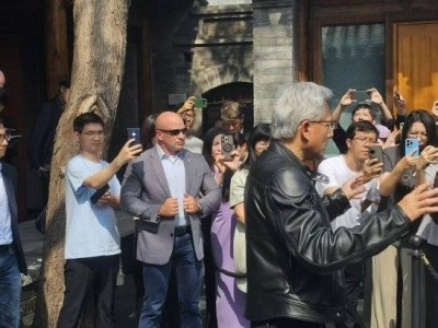 黄仁勋盛赞华为芯片设计，表示将努力学习华为技术