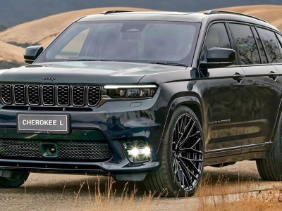 2026款吉普大切诺基L豪华登场：V8动力+智能四驱，舒适与科技并存