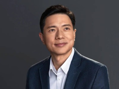 李彦宏展望：生成式AI引领未来十年变革，重塑人与技术互动新图景