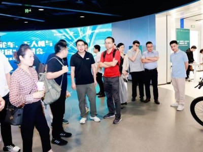 氢能两轮车：200公里续航新选择，安全无起火风险引领绿色出行