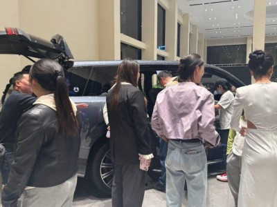 自主品牌崛起！40万元级车型新销冠问界M8，月销量首破2万大关