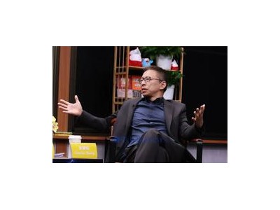 诺奖得主戴维·格罗斯与张朝阳探讨：AI非科学，物理学才是探索本质