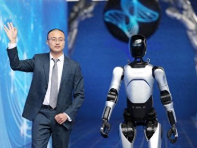 智元联手拿下国内首笔大订单：五年内必有产业突破，小学生30分钟学会操作