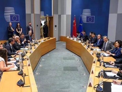 欧盟反击美国千亿关税，中欧合作新动向引全球关注