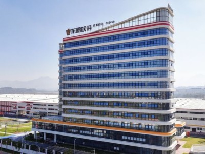 东鹏饮料：从山寨到巨头，1400亿市值后的持续增长之路