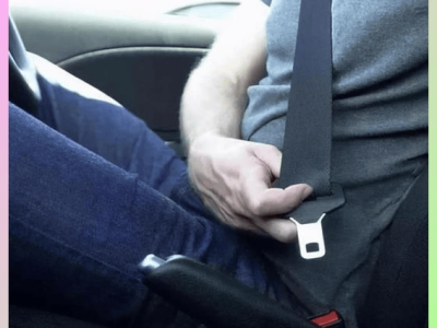 行车途中后排放倒睡觉？交警提醒：安全带不系，直接违章！