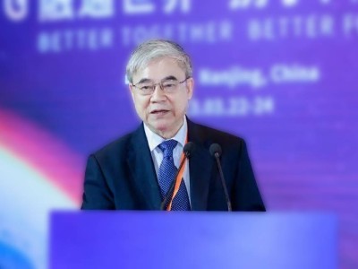 邬贺铨院士：专业背书照亮信息通信产业转型之路