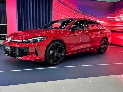 上汽大众新款凌渡L及GTS燃情登场，2.0T动力强势回归