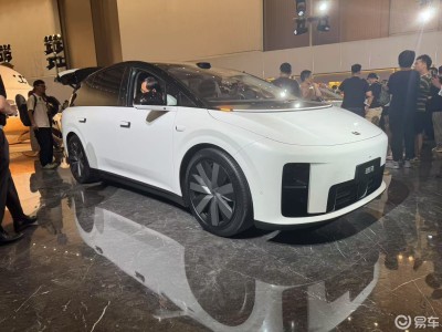 理想i8：十年磨一剑，纯电SUV市场的新标杆