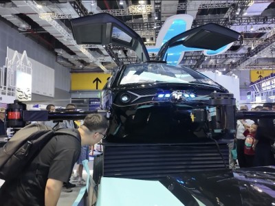 2025国际低空经济博览会：南京天路展出双模式飞行汽车，引领未来出行