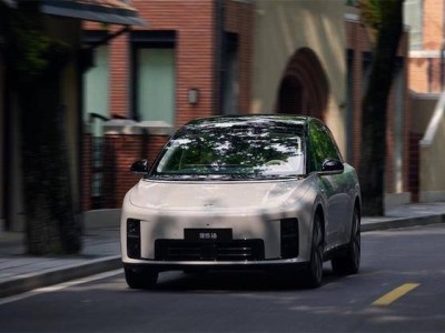 特斯拉Model Y L来袭，6座纯电SUV市场再添豪华新选择