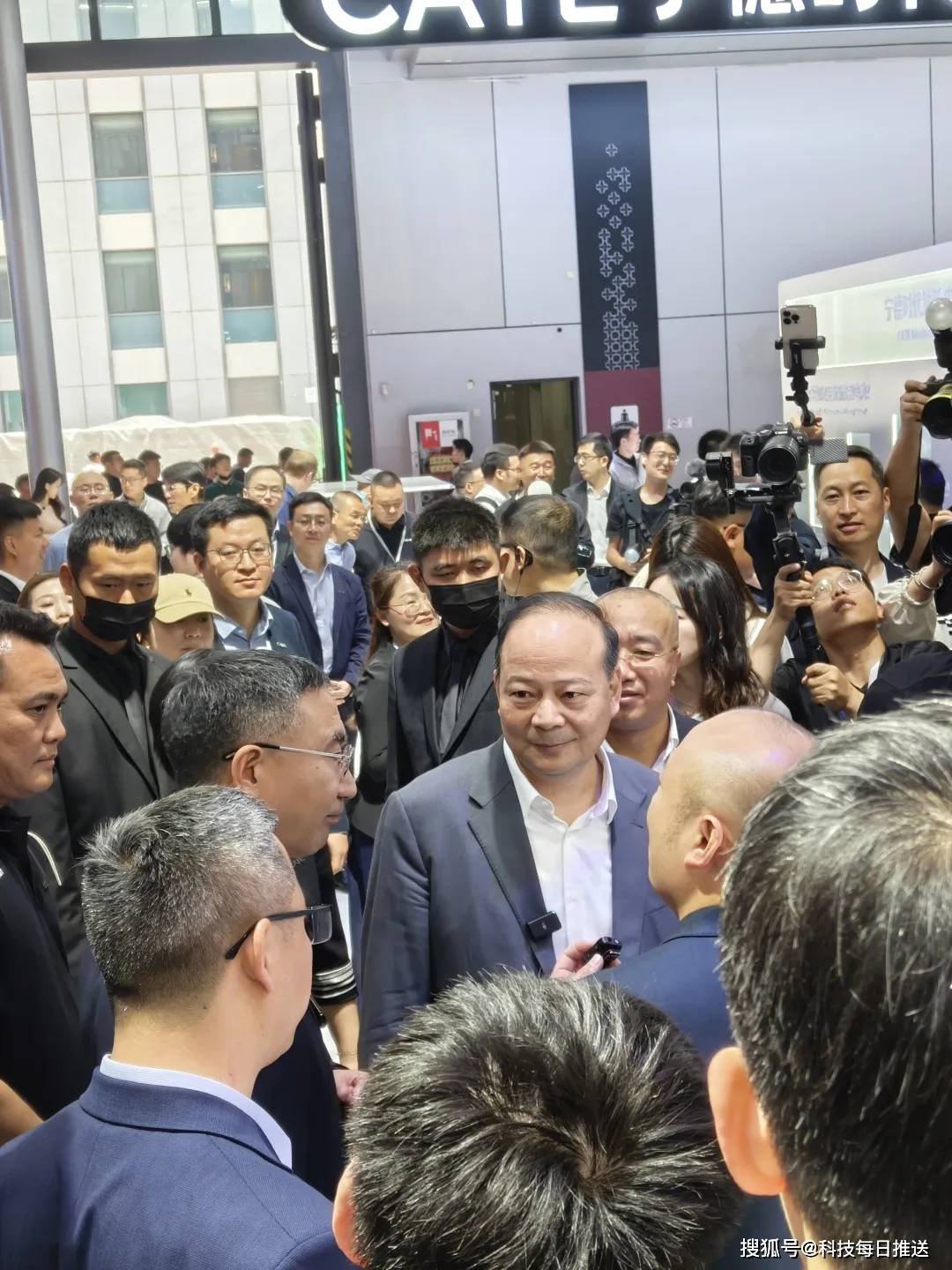 宁德时代磐石底盘