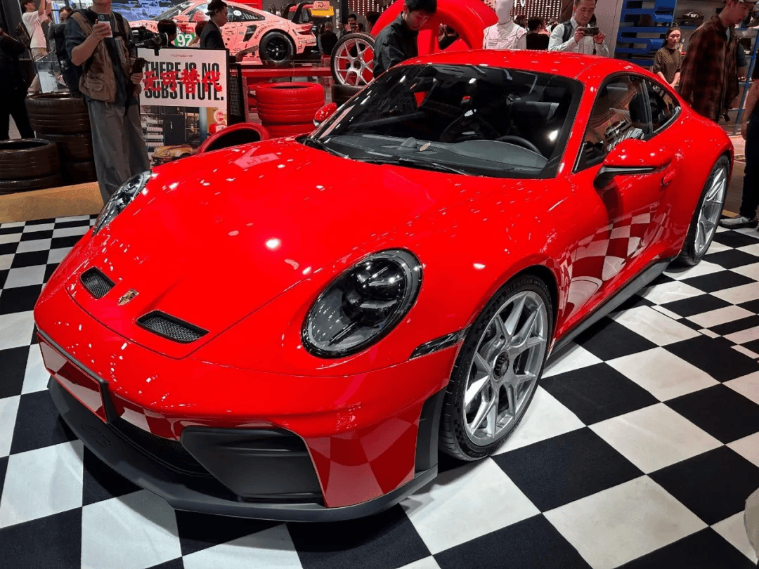 保时捷911 GT3 Touring