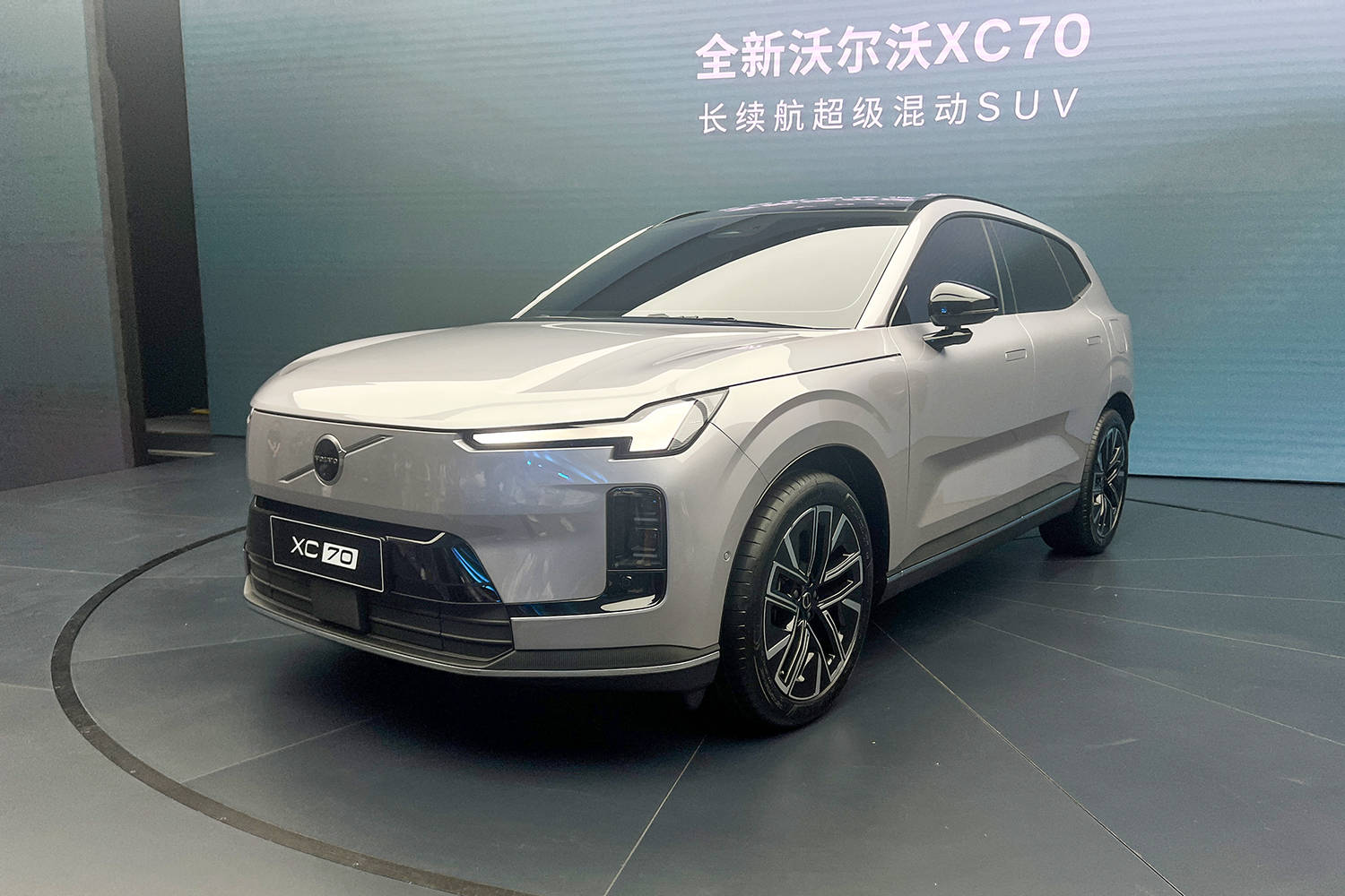 全新沃尔沃XC70首发亮相