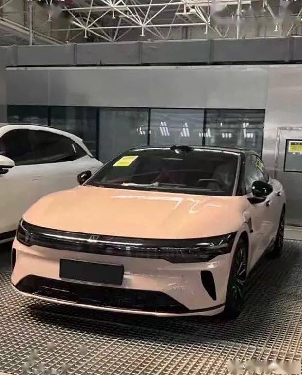 新款极氪007车头图