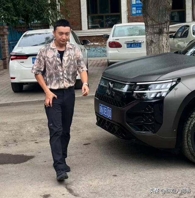 尼格买提下车交换位置