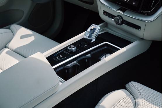 沃尔沃全新XC60交付仪式