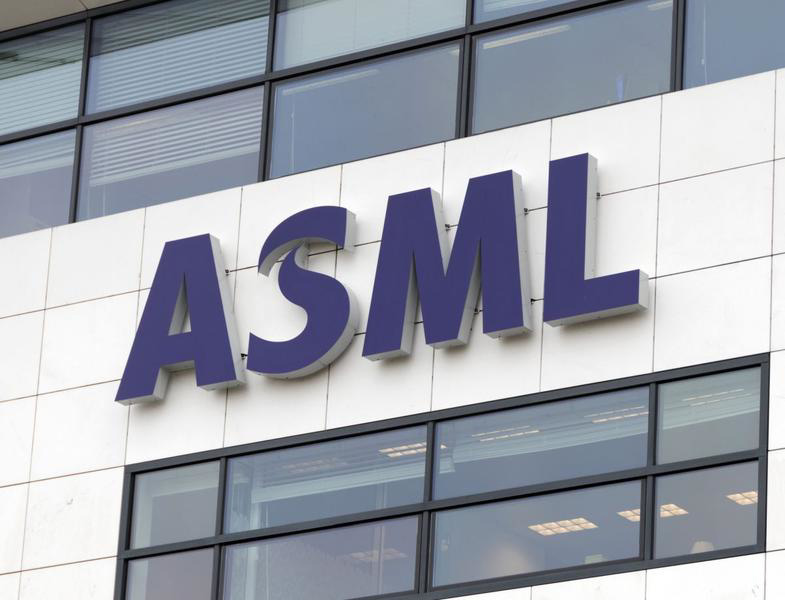 ASML 公司大楼的 Logo