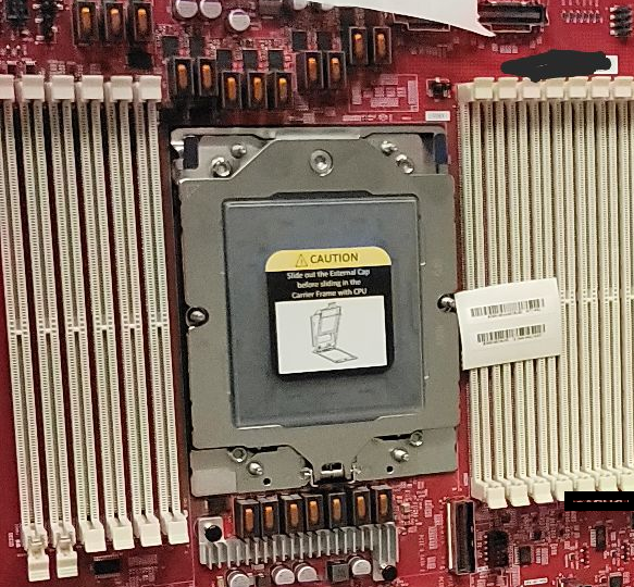 AMD Zen4霄龙主板首曝:配12条DDR5内存、最大12TB