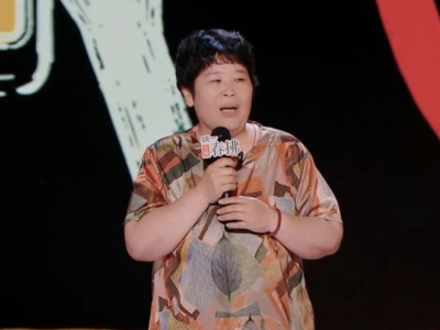 脱口秀：线上综艺火爆与线下剧场冷暖不均的双面人生