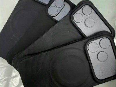 华为Mate XTs对决iPhone17：折叠与直板巅峰之战，谁将引领潮流？