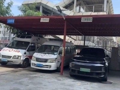 理想车主频遭非议，李想温和回应水军攻击事件