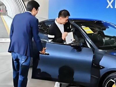 小米YU7订单爆棚背后的隐忧：提前收尾款引发用户争议