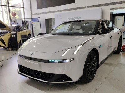 领克10 EM-P预售19.2万起，配置丰富性价比高，值得入手吗？