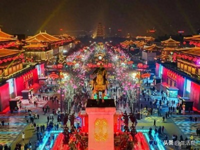大唐不夜城“拍照刺客”频现？景区回应：加强整治，从未安排此类服务