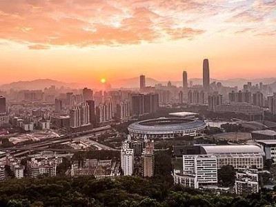 华南城公告：境内子公司运营正常，股票停牌持续中