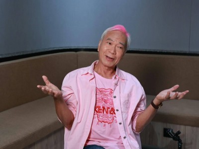 74岁李龙基澄清分手传闻，称未婚妻忙家族事业，透露生子计划