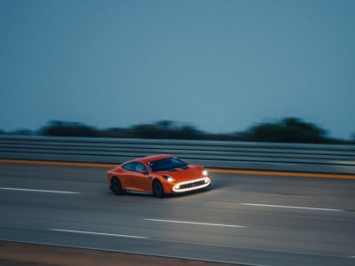AMG GT XX概念车挑战极限，24小时续航破纪录，行驶超5400公里