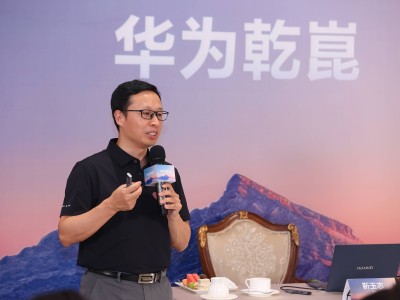 华为智能汽车CEO靳玉志：乾崑智驾成智能化公共平台，助力汽车生态升级