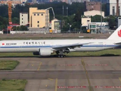 国航航班俄罗斯上空遇险备降，应急响应速度获赞但隐患仍存