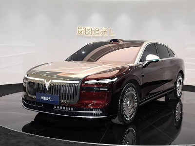 岚图追光L成都车展首发：全新设计配华为智能系统，动力强劲续航持久
