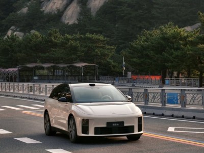 理想i6实车图抢先看：外置自行车架成亮点，预计9月底正式上市