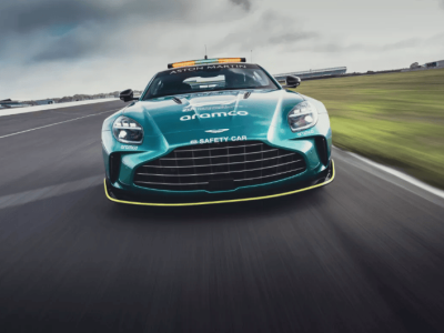 阿斯顿·马丁Vantage S震撼登场，荣膺F1官方安全车重任